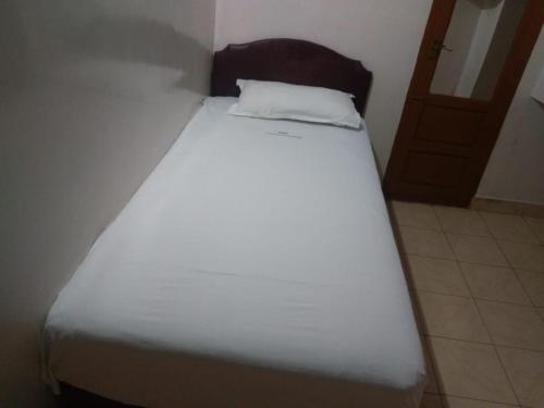 1 twin bed