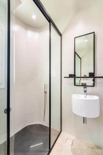 Onar Hotel and Suites - image 5