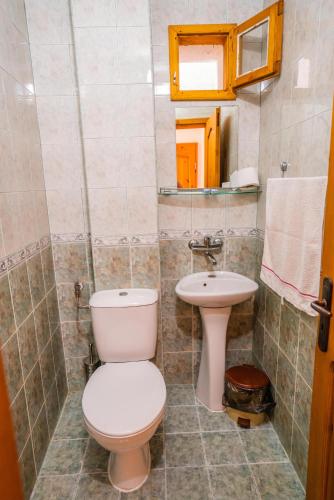 Toni's Guest House