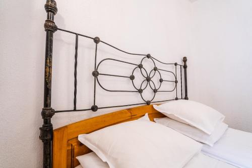 Toni's Guest House