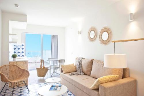 BJ Cala Morlanda Estudios