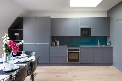 Hampden Apartments - The Richard, Windsor (photo 5)