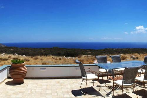  Dolphin Villa in Karpathos