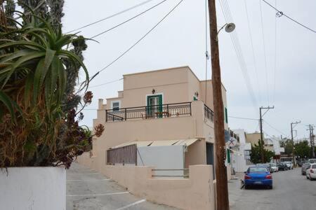  Budget Friendly in Triovasalos in 84800 Pollonia