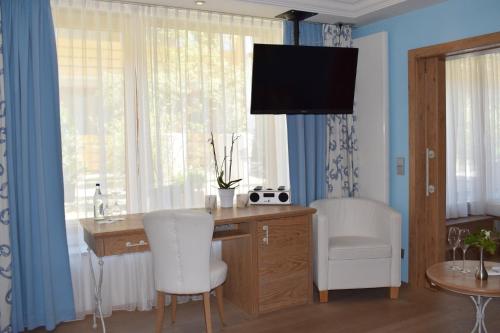 Wellness Hotel Bayerischer Hof - image 8