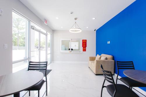 Előcsarnok, Palace Inn- Louetta in Shepherd (TX)