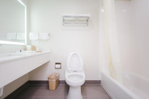 Palace Inn - Louetta Room Type - Deluxe Double Studio