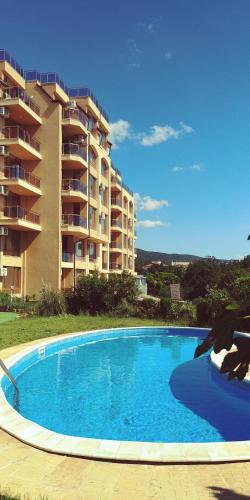 Riviera Sea VillageApartments Golden sands 1