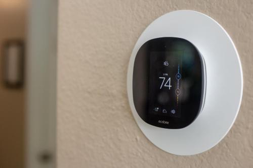 Comfortable, Family and Business Friendly 2BD/2BA House in North Austin Comfortable, Family and Business Friendly 2BD/2BA House in North Austin