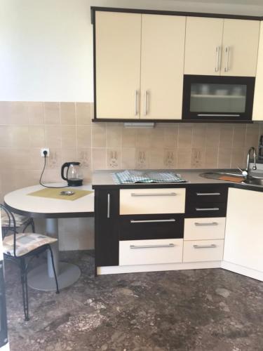 Apartment Sara M in กายัซ