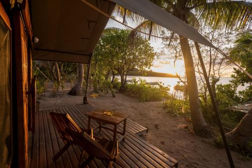 Balcony/terrace, Barefoot Manta Island Resort in Yasawa Islands