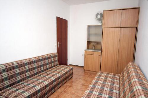 Apartment Suha Punta 5050a