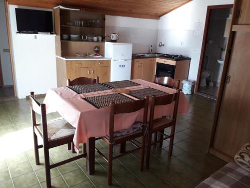 Apartments by the sea Suha Punta, Rab - 5050