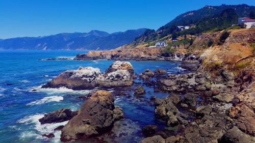 The Castle Inn of the Lost Coast