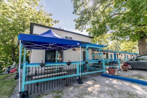 Beachfront at Beach1 Motel - Accommodation - Wasaga Beach