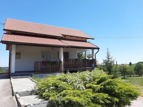  Apartments & Rooms MiaMare, Pension in Rakovica