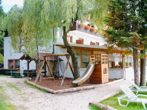Laugen Cafè, Pizza, B&B BnB Sfruz