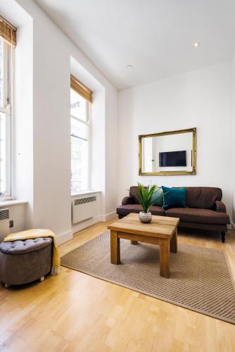 Picture of Stylish Hyde Park Apartment