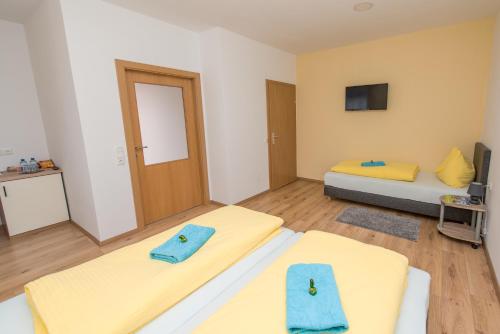 Ferienwohnungen und Zimmer Yassi