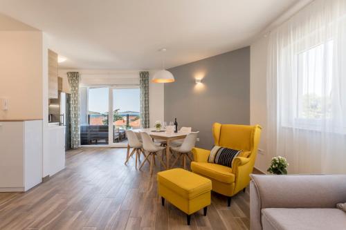 Luxury view apartments, Rogoznica (photo 9)