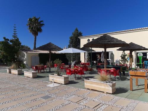 Restaurant, Apartment Oasis Park AL in Vale da Arrancada