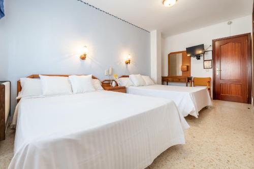 Twin room, family