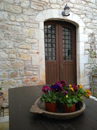  Lousiou Nymfes in Dimitsana