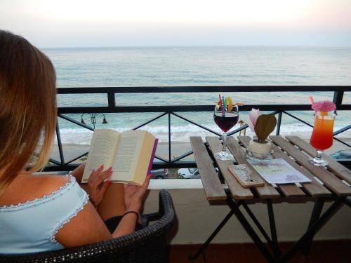 Double or Twin Room with Sea View