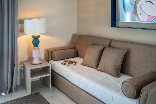 Hotel Capitol - image 7