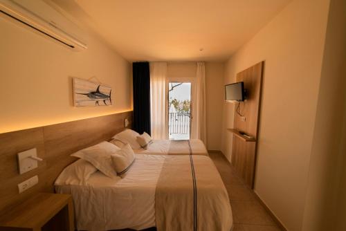Hotel Tamariu - main image