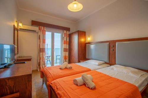 Agoulos Beach Hotel - image 3