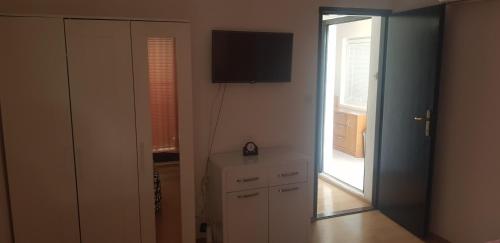  Apartment Mari - Crna Punta in Kruševo