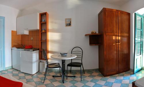 Apartments Martina Brist in Brist
