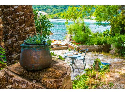 Seaside Holiday Home Andrija - Location saisonnière - Ston