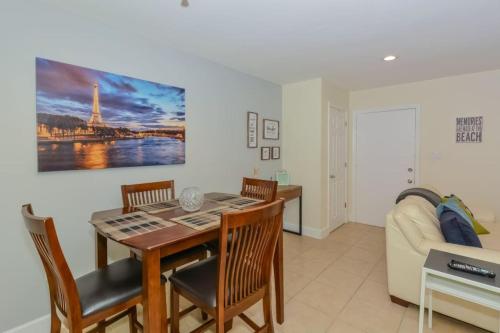 Lovely Cottage near the Beach and Downtown Sarasota in 새라소타 시내