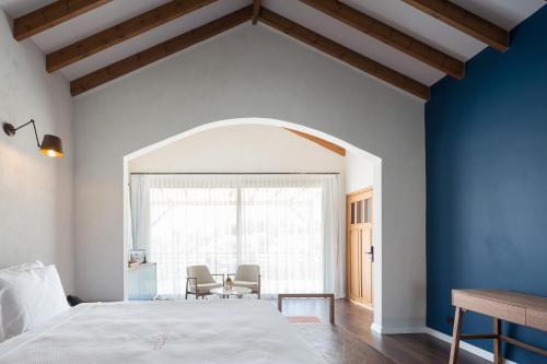 Gillham Vineyard Hotel - image 6