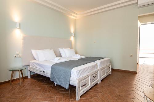 Girogiali beach hotel - image 8