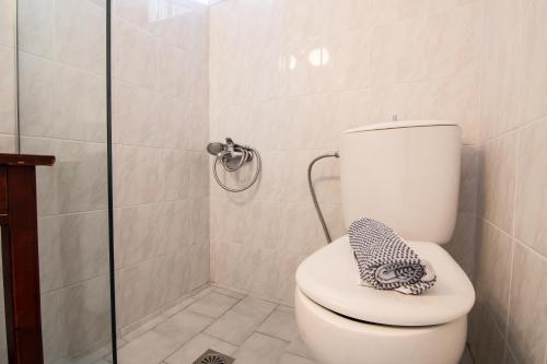 Girogiali beach hotel - image 3