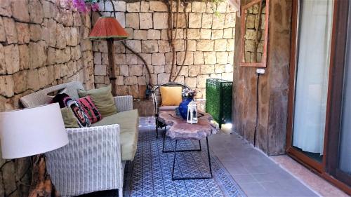 Double Room with Patio image 2