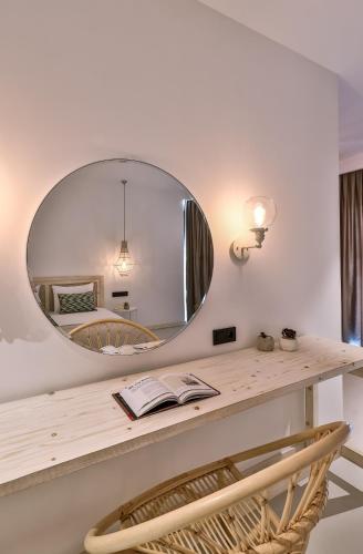 Carruba Boutique Hotel - Tap to explore photos