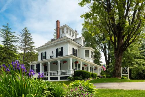 Maine Stay Inn and Cottages