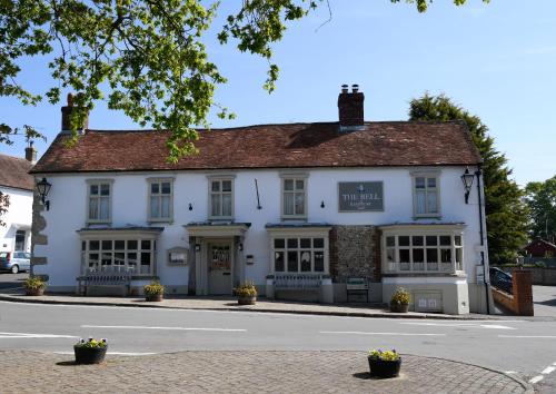 Exterior view, The Bell at Ramsbury in Marlborough