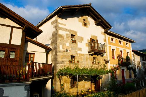 Etxeberri Ostatua gîte à louer Errazkin