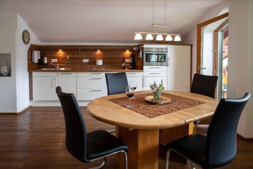 B&B Inzell - Ferienwohnung Traudl - Bed and Breakfast Inzell