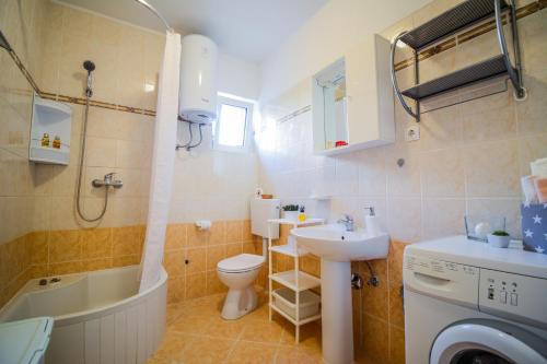 Katarina Apartment - image 11