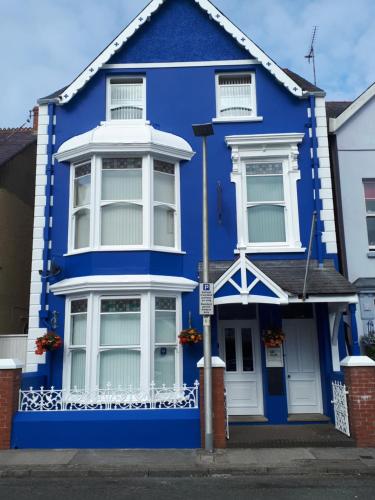 B&B Tenby - Glenholme Apartments - Bed and Breakfast Tenby