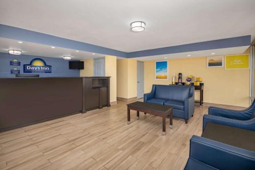 Days Inn by Wyndham Muscle Shoals