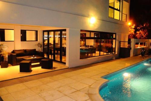 Pubi/sohvabaar, Andaluhe Posada in Concepción