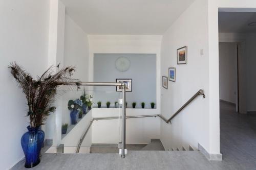 Coral Bay Sea Breeze Apartments - 3 Bedroom Apartment, Peja (zdjęcie 8)
