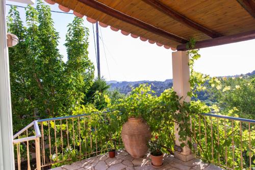 Villa with private garden in เครซเทนา